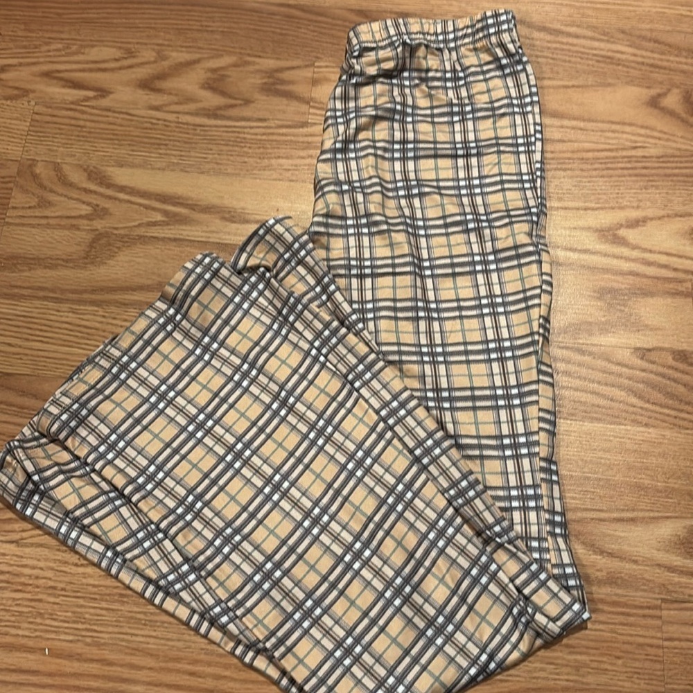 Woman’s size medium long flare bell bottom pants- browns and tans- super trendy